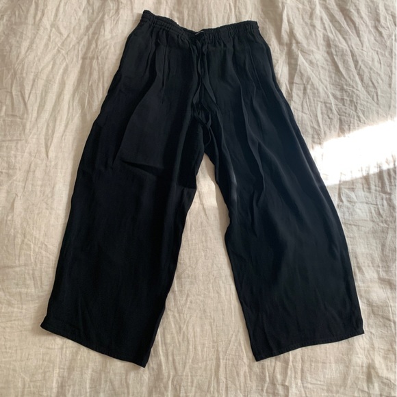 Vince flowy wide leg drawstring pants - medium - Picture 2 of 10